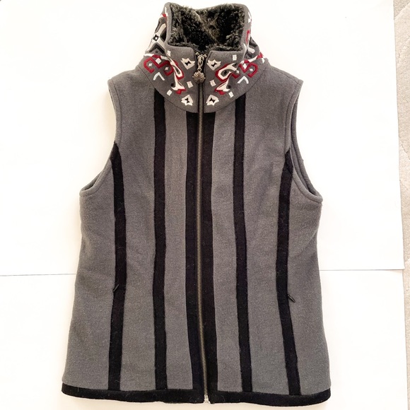 Icelandic Design Gray Wool Vest Women Size Small - Picture 9 of 16